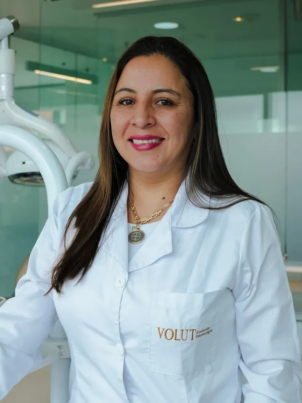 Dra. Laura
